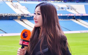 Nữ phóng viên Malaysia &quot;gây sốt&quot; khi tác nghiệp ở Premier League
