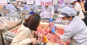 Doanh nghiệp, siêu thị cùng giảm giá hàng Tết 