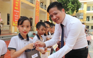 Thầy hiệu trưởng ở Vĩnh Phúc trở thành người Việt đầu tiên nhận Giải thưởng Gusi Hòa bình quốc tế 