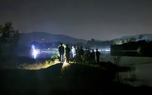 Nghệ An: Tìm thấy thi thể 3 bố con chủ trang trại bị lật thuyền trên đập Rào Băng 
