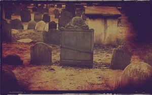 Bí ẩn những ngôi mộ "ma cà rồng" gây kinh hãi ở Mỹ