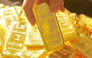Giá vàng hôm nay 22/11: Tăng mạnh, vàng vượt 71 triệu đồng/lượng
