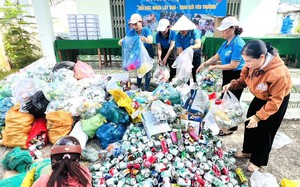 Một nơi ở Bình Thuận, dễ dân nhặt được rác này mang đến trụ sở xã đổi ngay được quà