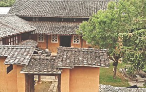 Check - in ngôi nhà cổ trên 100 tuổi ít người biết tại Hà Giang
