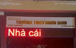 Vụ dòng chữ &quot;lạ&quot; chạy trên bảng led trước cổng trường ở Bình Định: Yêu cầu từ Sở GDĐT