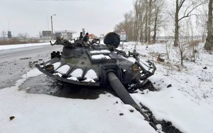 Video cho thấy 'nghĩa địa' xe tăng Nga khổng lồ ở Avdiivka, Ukraine
