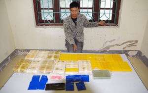 Điện Biên: Bắt đối tượng vận chuyển 12 bánh hêrôin và 54 nghìn viên ma túy tổng hợp 