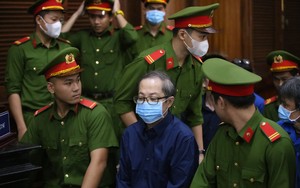 Cựu Giám đốc BV Thủ Đức Nguyễn Minh Quân tham ô hơn 100 tỷ, bị đề nghị phạt 21-23 năm tù