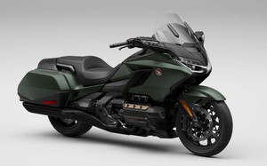 Honda Gold Wing 2024 màu xanh chống đạn ra mắt, giá hơn 600 triệu 