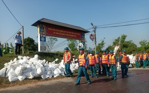 Diễn tập xử lý một số tình huống trong công tác phòng, chống thiên tai tại huyện Mê Linh (Hà Nội)