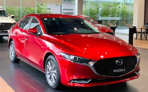 Giá xe Mazda 3 lăn bánh tháng 11/2023: Giảm không "phanh" đấu KIA K3, Honda Civic