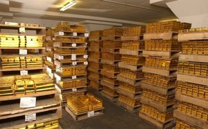 Bên trong hầm chứa vàng lớn nhất thế giới, "chấp" hết các loại bom đạn tấn công