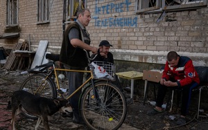 'Tôi đang mơ cuộc chiến sẽ dừng lại': Xung đột với Nga bế tắc thử thách tinh thần của người Ukraine