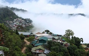 Mây trôi thung lũng cao 1.300m so với mực nước biển, bản làng đẹp như phim ở một xã của Lai Châu