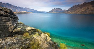 Hồ không đáy Goluboe: Nơi đáng sợ nhất trên Trái Đất