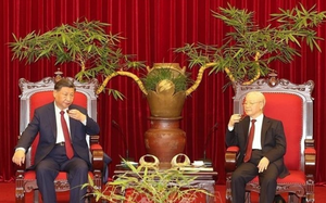 Tổng Bí thư Nguyễn Phú Trọng mời Tổng Bí thư Tập Cận Bình thưởng trà quý từ núi cao ướp hương 3 năm