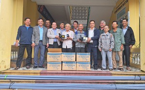  Hội Nông dân tỉnh Thừa Thiên Huế hỗ trợ hội viên mô hình tưới nước cho cây thanh trà  