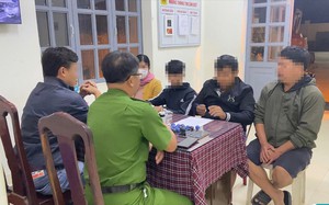 Phát hiện, xử lý 2 học sinh tự chế pháo bán ở Lâm Đồng 