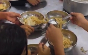 Thủ tướng yêu cầu rà soát việc tổ chức, thực hiện các bữa ăn cho trẻ mầm non, học sinh bán trú, nội trú