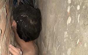 Phá tường cứu kẻ cầm đầu đường dây ma túy bị mắc kẹt khi chạy trốn tại Đà Nẵng