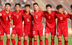 Vì sao 5 ngôi sao ĐT Việt Nam phải &quot;xuống&quot; đội U23?