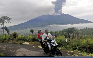 Núi lửa Marapi phun trào ở Indonesia, tìm thấy thi thể 11 nhà leo núi