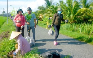 Đường nông thôn mới trồng hoa Huỳnh Anh, điệp vàng ở một nơi của Trà Vinh ngày càng đẹp như mơ