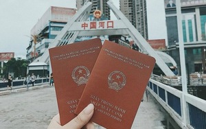 Từ ngày 11/12/2023, sử dụng hộ chiếu và sổ thông hành du lịch biên giới được sang Trung Quốc