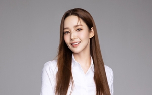 Park Min Young bị cấm xuất cảnh vì díu líu tình ái với đại gia tiền ảo