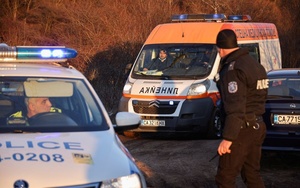 Phát hiện 18 người chết trên xe tải bị bỏ lại ở Bulgaria