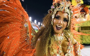 Hình ảnh sôi động của hàng trăm nghìn người dự lễ hội Carnival ở Brazil