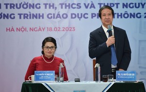 Bộ trưởng Nguyễn Kim Sơn: &quot;Thay đổi chương trình mới nhưng không cực đoan&quot;