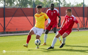 Phung phí cơ hội, U20 Việt Nam thua Dubai City FC 0-1