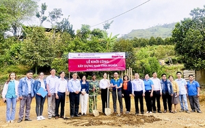 Agribank: Xây dựng 2 căn nhà cho người dân huyện miền núi Khánh Sơn