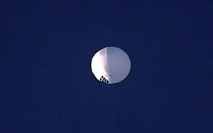 Khinh khí cầu do thám bí ẩn bay vào không phận Mỹ