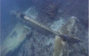 Cận cảnh huyền thoại máy bay tiêm kích 'Mèo hỏa ngục' dưới độ sâu 10m mực nước biển