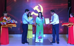 Trao giải năm 2022 và phát động cuộc thi viết về xây dựng Đảng bộ tỉnh Bình Thuận năm 2023