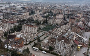 Nhà khoa học so sánh trận động đất ở Thổ Nhĩ Kỳ với 130 quả bom nguyên tử, hiện hơn 1.500 người thiệt mạng