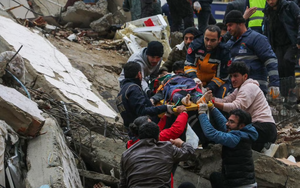 Hơn 1.300 người chết vì động đất Thổ Nhĩ Kỳ-Syria: Lý do chính khiến thương vong tăng cao kinh hoàng
