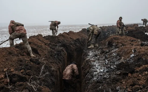 Nga siết gọng kìm ở 'địa ngục' Bakhmut, Ukraine đau đầu trước lựa chọn khó khăn