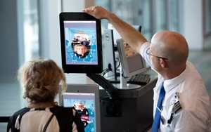 Sân bay nhận dạng khuôn mặt ra sao?