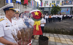 Xúc động lễ tưởng niệm 64 liệt sĩ Gạc Ma tại Đà Nẵng