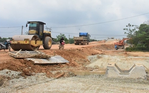 TT-Huế: Xử lý nghiêm các trường hợp cố tình cản trở thi công dự án cao tốc Cam Lộ- La Sơn