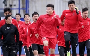 U20 Trung Quốc phàn nàn về mặt sân "đầy ổ gà" tại VCK U20 châu Á