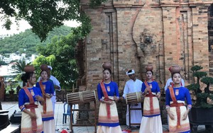 Vụ ngăn cản kể chuyện văn hóa người Chăm tại Tháp Bà Ponagar Nha Trang: Có sự hiểu nhầm