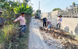 Đường nông thôn mới ở  Long An đang băng băng bỗng khựng lại “thắt cổ chai” bởi một hộ không chịu hiến đất