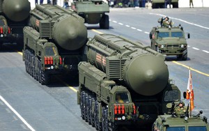 3.000 quân nhân Nga tập trận hạt nhân 'khoe cơ bắp' với tên lửa đạn đạo xuyên lục địa khổng lồ