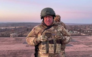 Thủ lĩnh Wagner tuyên bố bao vây hoàn toàn Bakhmut, kêu gọi Tổng thống Ukraine rút quân