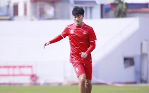 Hưởng lợi khi V.League nghỉ dài, Xuân Trường vẫn "trách móc"