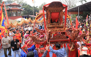 Đào nương Hưng Yên bày mưu quẳng giặc Minh xuống sông, dân lập đền thờ, vua Lê Thái Tổ phong thần